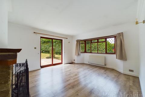 South Lodge Featherbed Lane, Warlingham, CR6 9PL