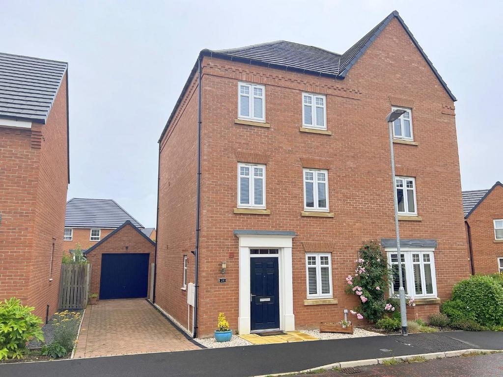 Sunningdale, Mount Oswald, Durham 4 bed townhouse £375,000
