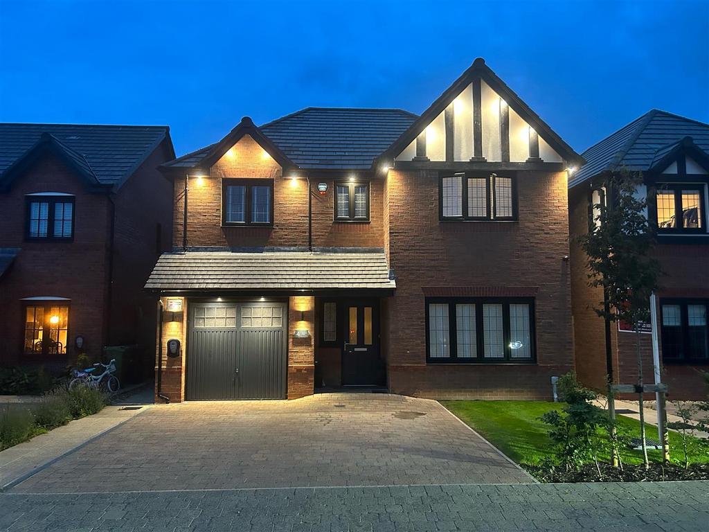 Wentworth Street, Handforth 4 bed detached house for sale £579,950