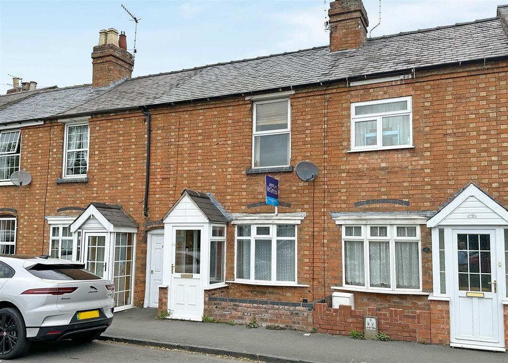 Shottery Road, StratfordUponAvon 2 bed terraced house for sale £255,000