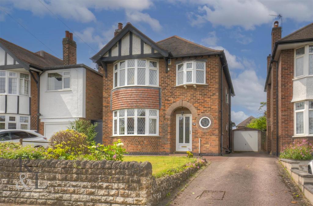 Alford Road, West Bridgford, Nottingham 3 bed detached house £500,000