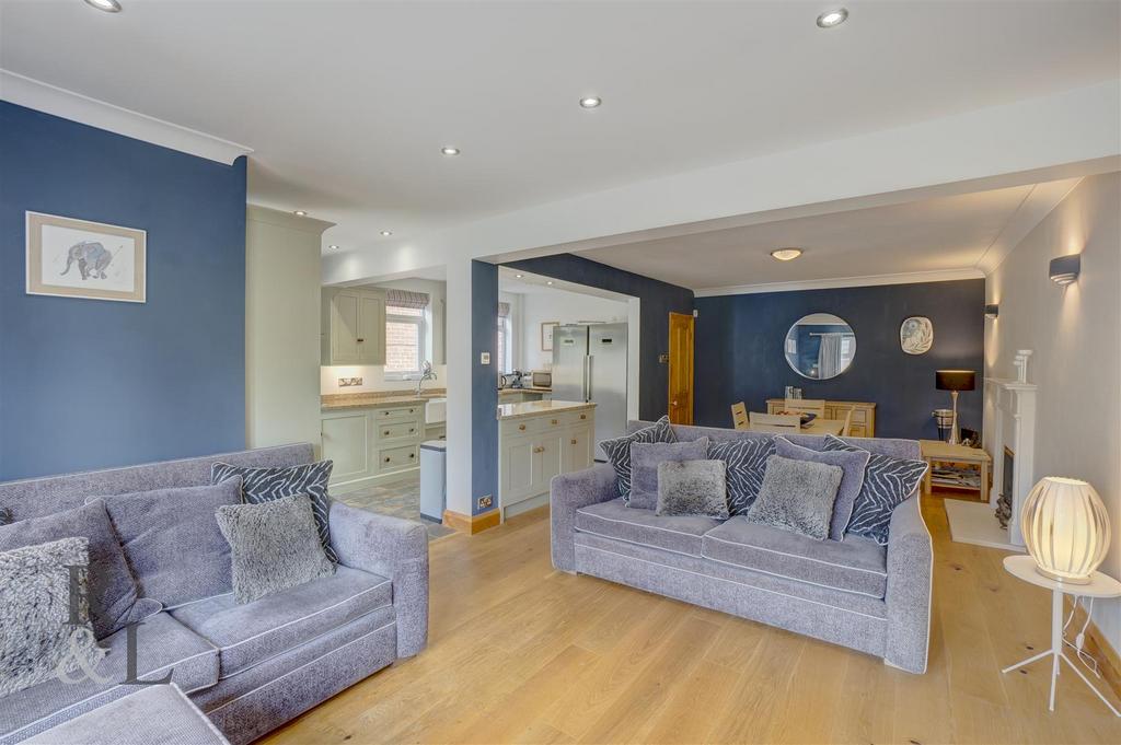 Alford Road, West Bridgford, Nottingham 3 bed detached house £500,000