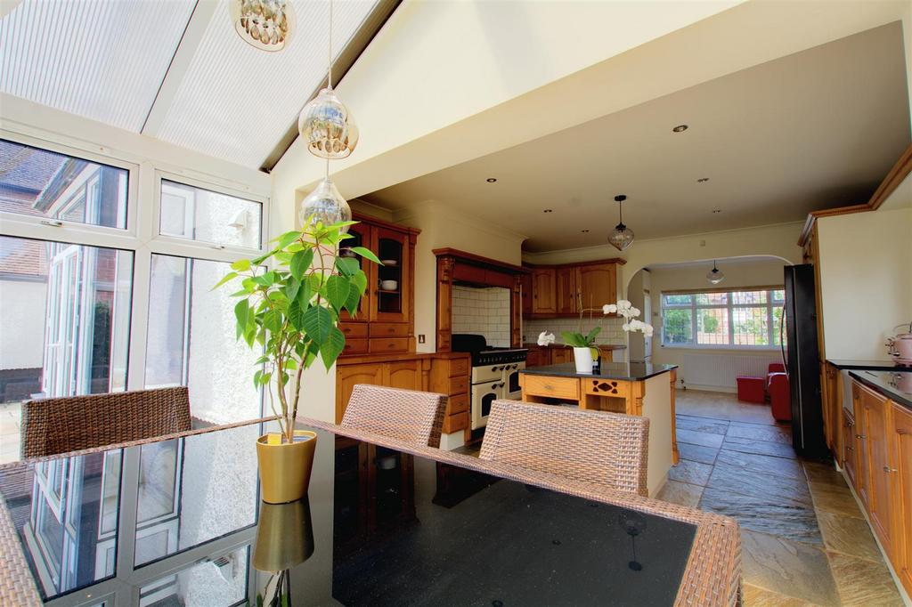 Living/Dining Kitchen