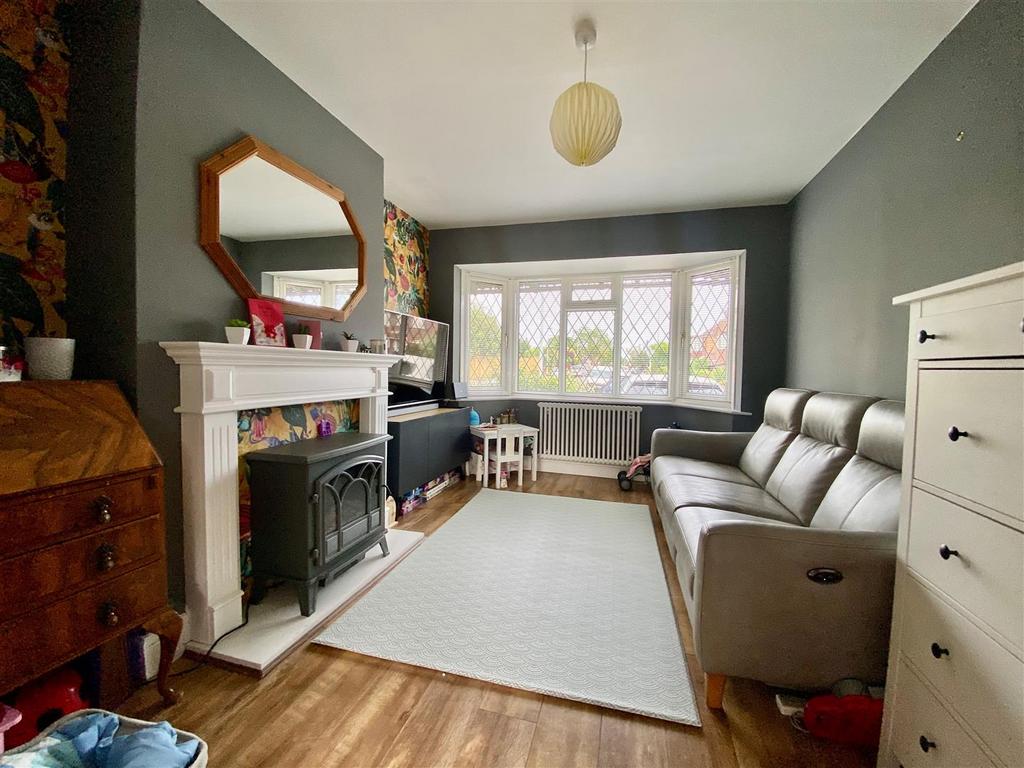 Sompting Road, Worthing 3 bed house £1,495 pcm (£345 pw)