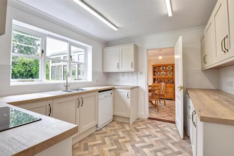 4 bedroom detached house for sale, Swan Street, Wittersham