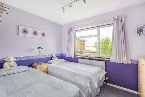 12 Littlestead Close, Caversham, Reading, RG4 6UA