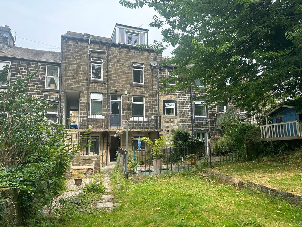 Bolton Road, Silsden 3 bed terraced house for sale £185,000