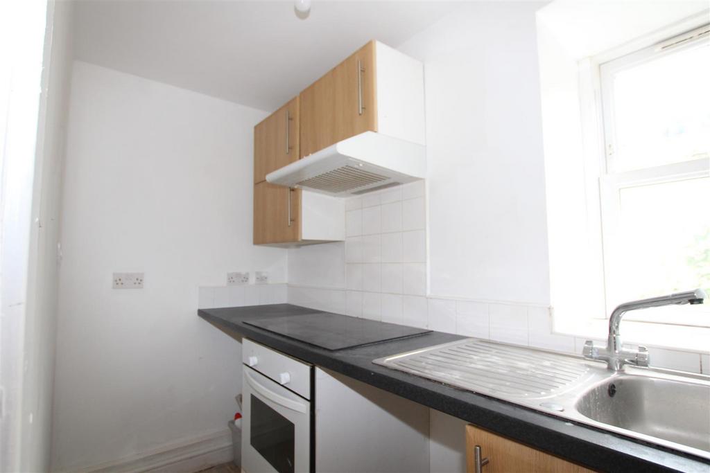 Wilby Street, Cleckheaton 1 bed apartment £475 pcm (£110 pw)