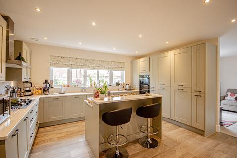 4 bedroom detached house for sale - Stirling Close, Hartford, Northwich, CW8
