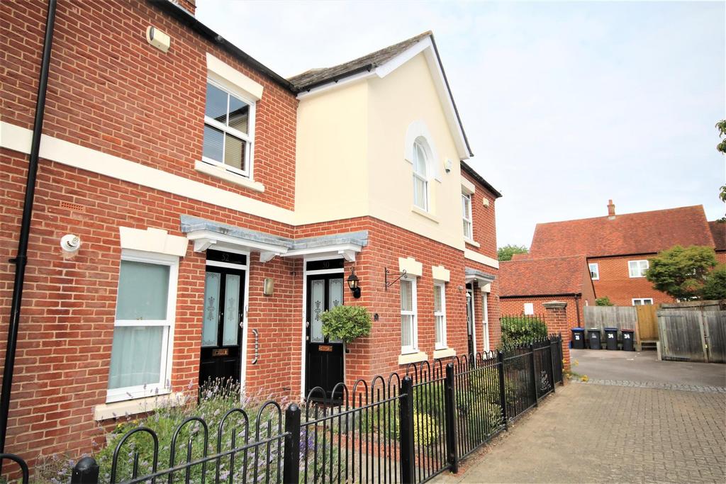 Orient Place, Canterbury 2 bed terraced house £1,350 pcm (£312 pw)
