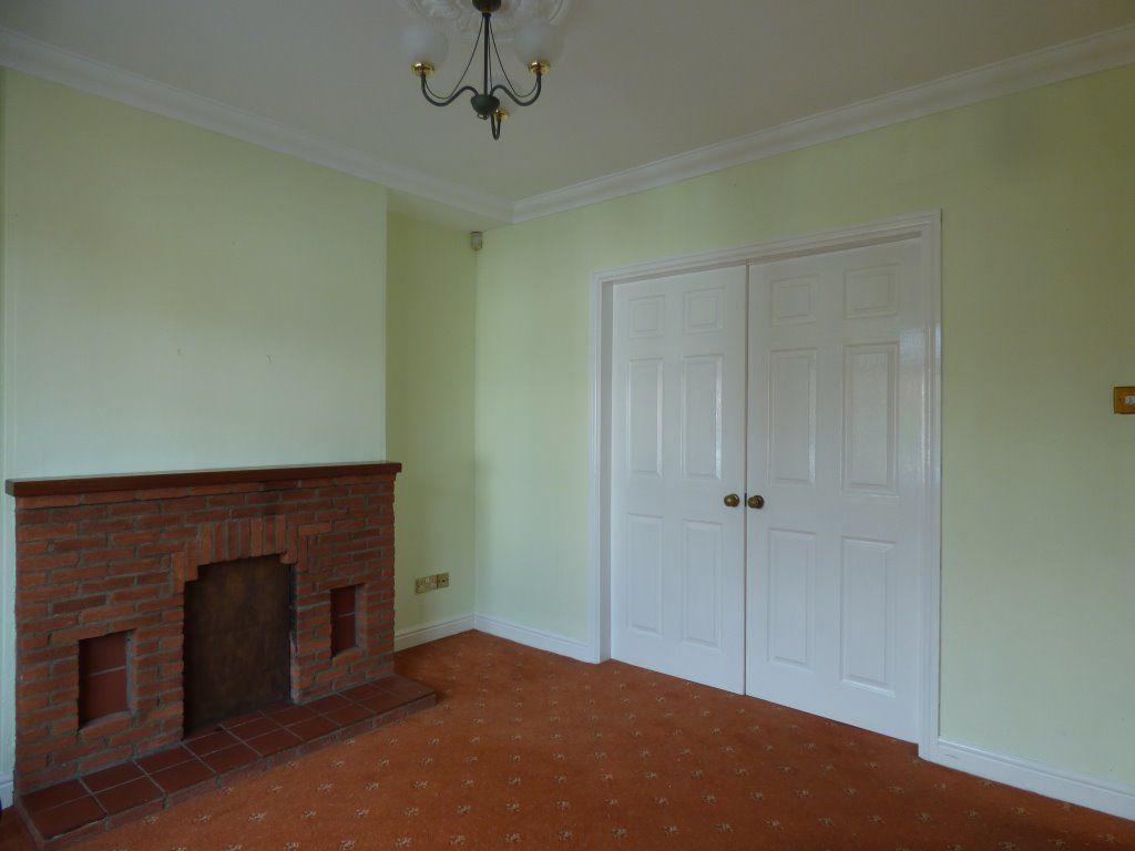 Margaret Avenue, Sandiacre, NG10 5JW 3 bed semidetached house £795