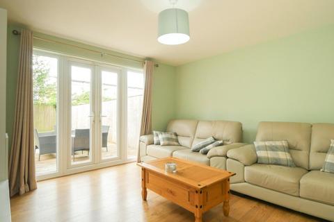 21 Carrick Drive, Thornbury, Bradford, BD3 7FD