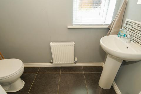 21 Carrick Drive, Thornbury, Bradford, BD3 7FD