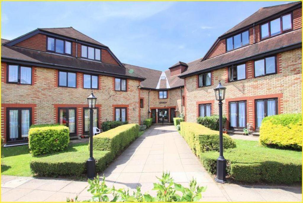 Heydon Court Deer Park Way West Wickham BR4 Retirement property for