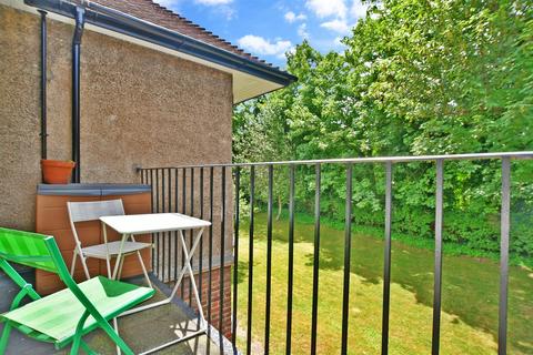 8 Grove Avenue, Sutton, SM1 2DP