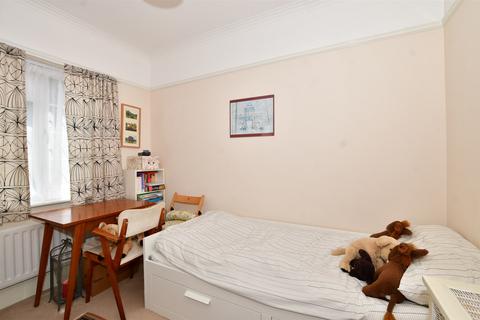 8 Grove Avenue, Sutton, SM1 2DP