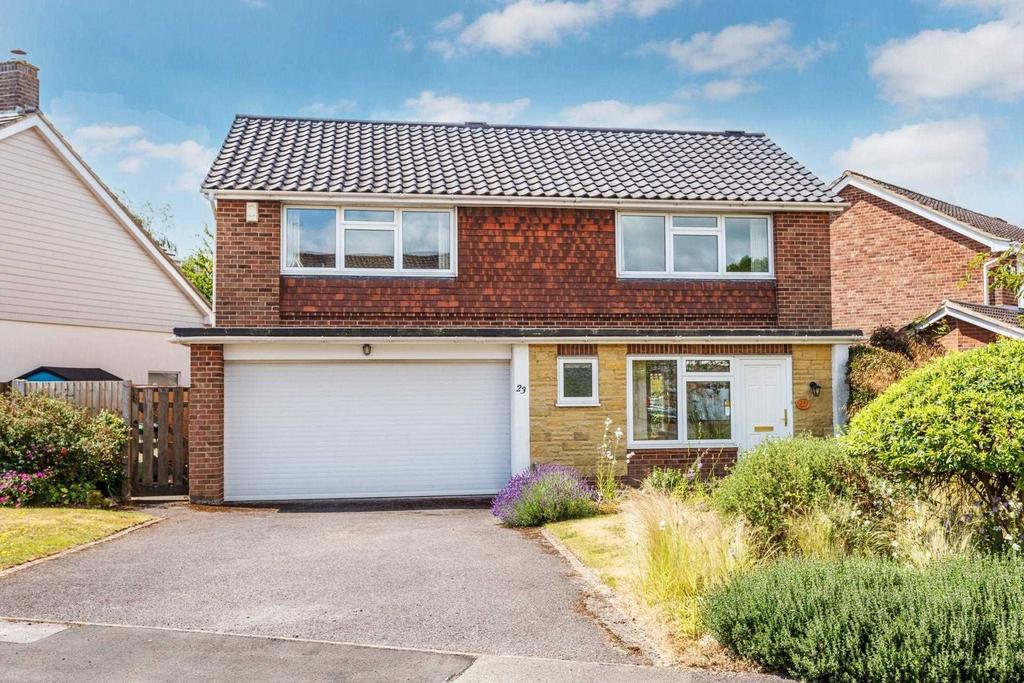 Rosehill Park, Emmer Green, Reading 4 bed detached house for sale £