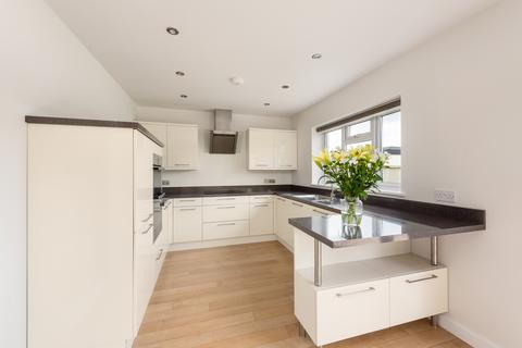 8 Blean View Road, Herne Bay, CT6 7RD