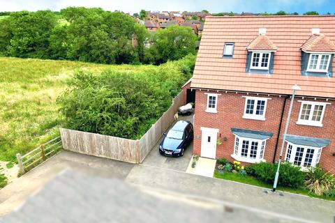 3 bedroom semi-detached house for sale - Shakespeare Gardens, Melton Mowbray, Leicestershire