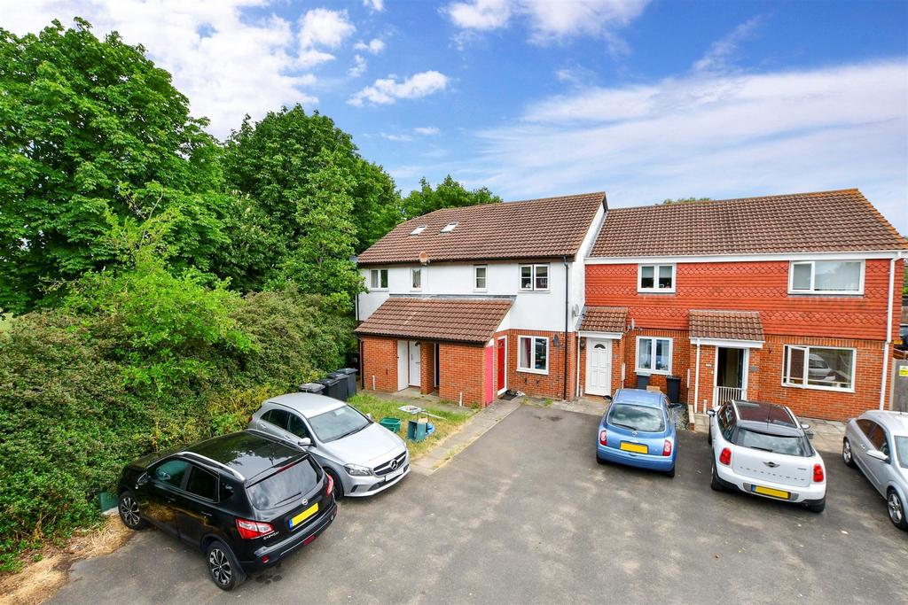 Hawkes Road, Eccles, Kent 1 bed ground floor for sale £150,000