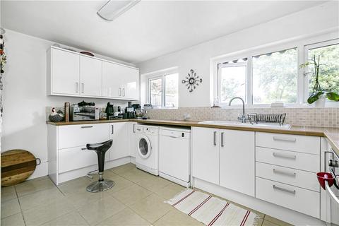 2 bedroom semi-detached house for sale - Laleham Road, Staines-upon-Thames, Surrey, TW18