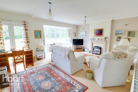 368 Court Road, Orpington, BR6 9BX