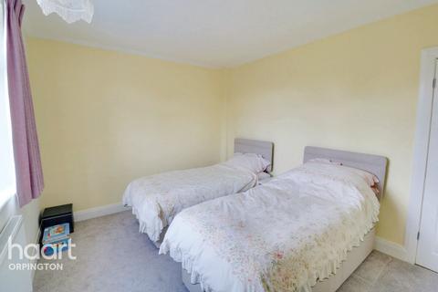 368 Court Road, Orpington, BR6 9BX