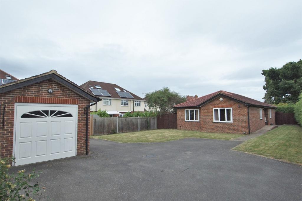 Chessington Road, West Ewell, KT19 3 bed bungalow for sale £675,000