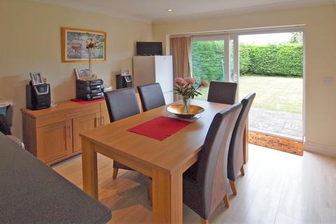 332a Chessington Road, Ewell, Epsom, KT19 9XG