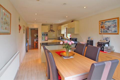 332a Chessington Road, Ewell, Epsom, KT19 9XG