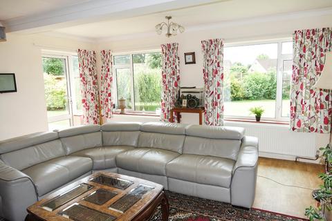 3 bedroom detached bungalow for sale, Felpham, Bognor Regis