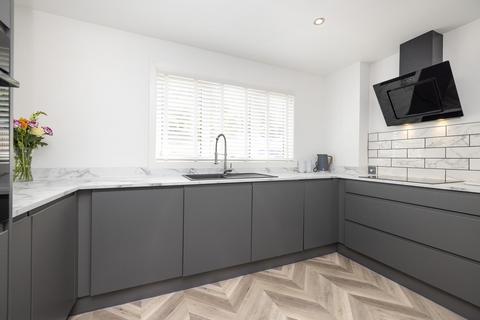127 Oak Place, Mayfield, Dalkeith, EH22 5NB