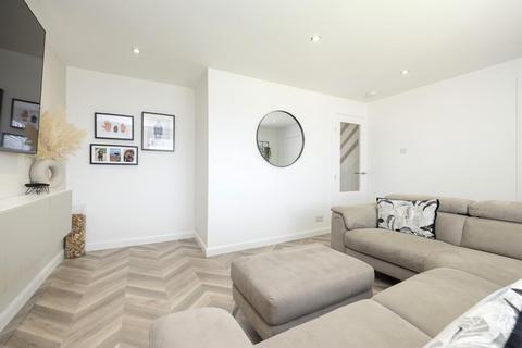 127 Oak Place, Mayfield, Dalkeith, EH22 5NB