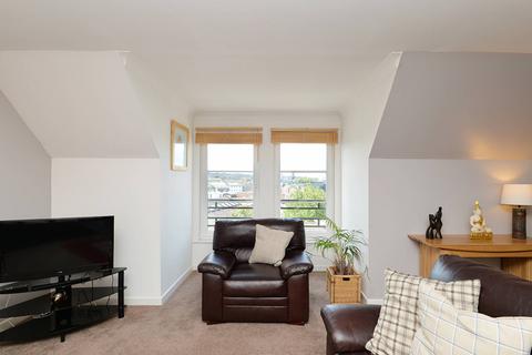 2/18 Powderhall Rigg, Edinburgh, EH7 4GA