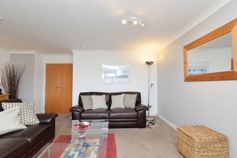 2/18 Powderhall Rigg, Edinburgh, EH7 4GA