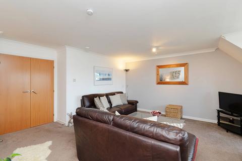 2/18 Powderhall Rigg, Edinburgh, EH7 4GA