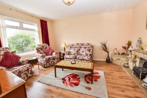 15 Dickensons Grove, Congresbury, Bristol, BS49 5HQ