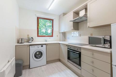 2 bedroom property to rent, 2852L Cygnet Court, Edinburgh, EH15 1SU