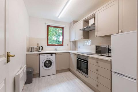 2 bedroom property to rent, 2852L Cygnet Court, Edinburgh, EH15 1SU