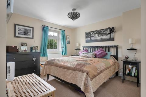 3 bedroom end of terrace house for sale, Paddock Avenue, Barleythorpe
