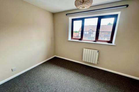 21 Fitzrobert Place, Egham, TW20 9JS