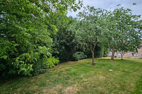 4 Claire Gardens, Stanmore, HA7 4EH