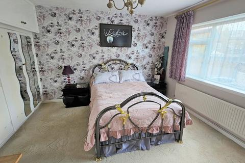 4 Claire Gardens, Stanmore, HA7 4EH