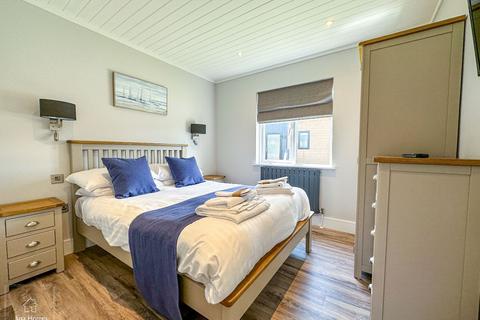 2 bedroom lodge for sale, Poulton-le-Fylde, Lancashire, FY6