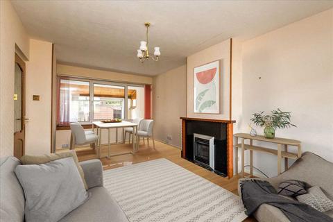 5 Bowyett, Torphichen, Bathgate, EH48 4LZ