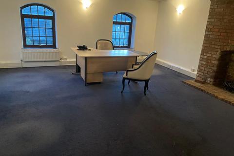 Office to rent - 2a-4a Windsor Street, Luton, Bedfordshire