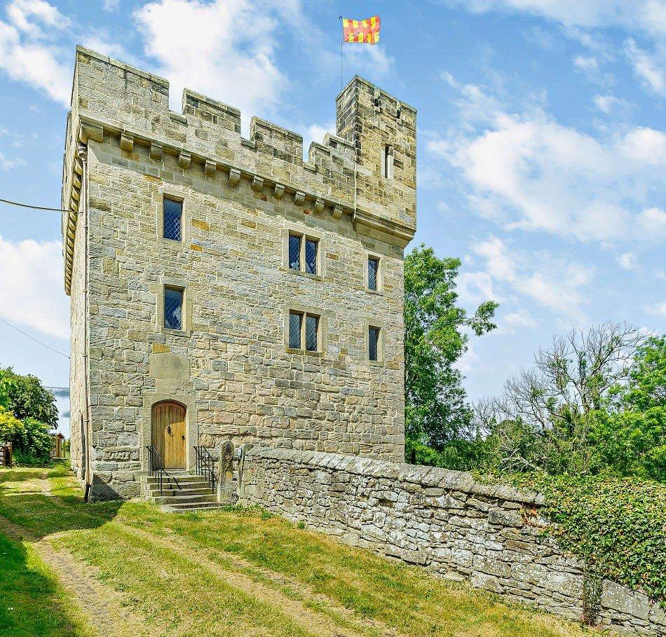 Pele Tower