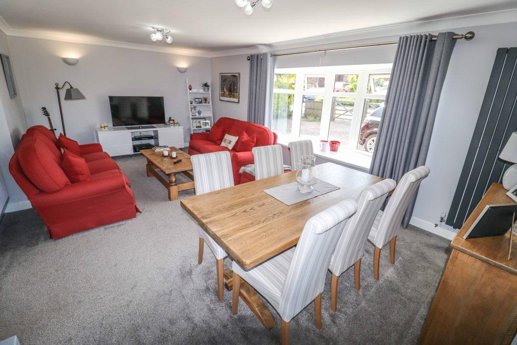 Fernhurst Close, Hayling Island 4 bed detached house £650,000