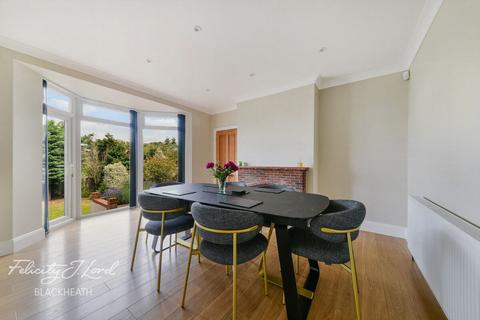 38 Cleanthus Road, London, SE18 3DD