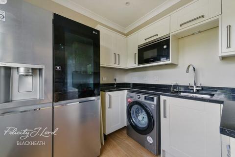 38 Cleanthus Road, London, SE18 3DD